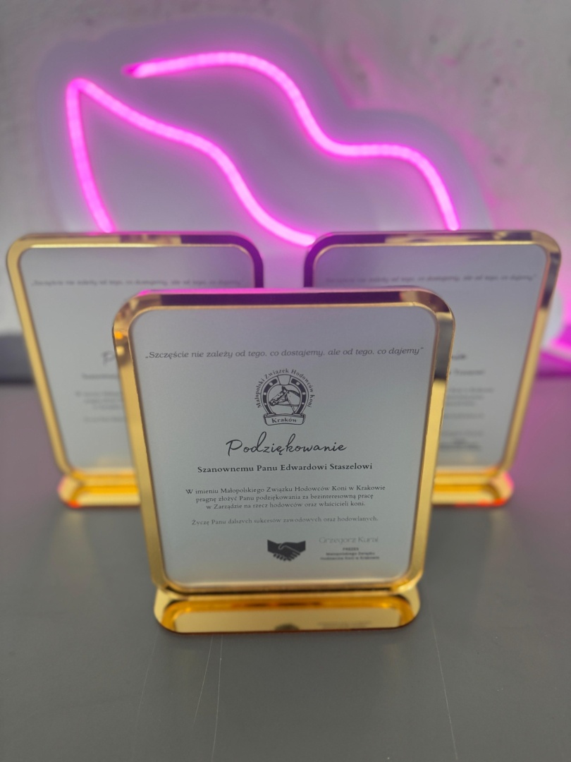 Prezenter-stand-stojak-podziekiwania-2